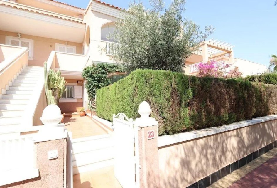 Wiederverkauf - Bungalow -
Orihuela Costa - Punta Prima