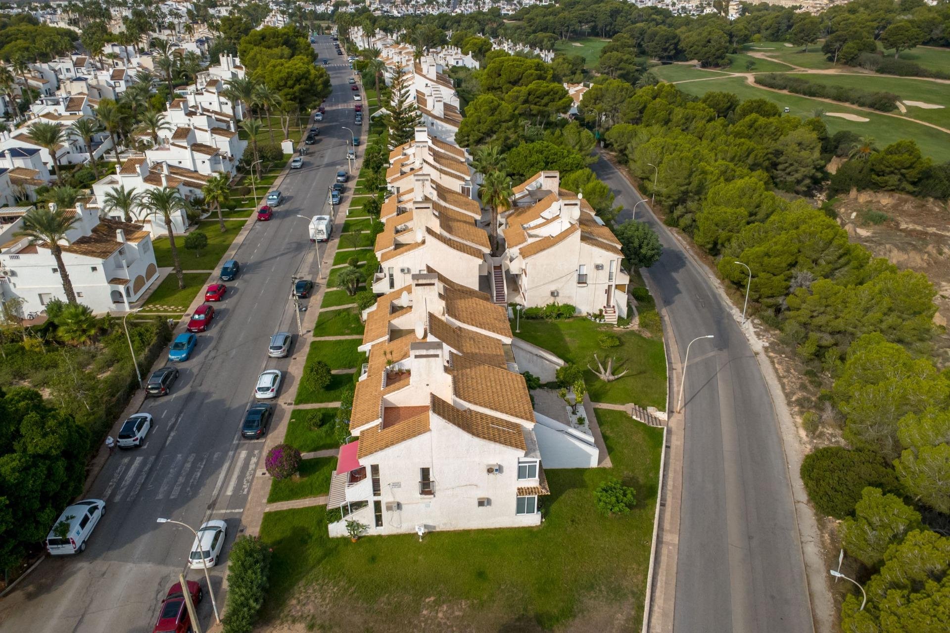 Wiederverkauf - Bungalow -
Orihuela Costa - Villamartín-Las Filipinas