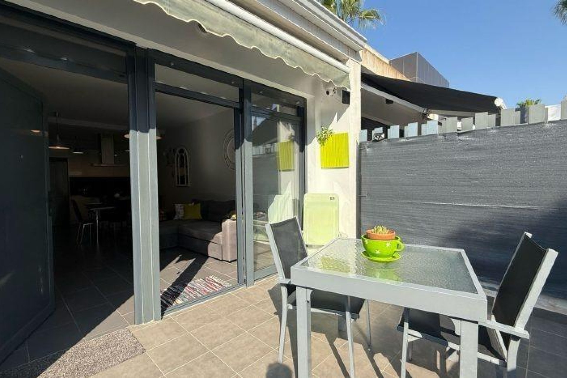 Wiederverkauf - Bungalow -
Orihuela Costa - Villamartín