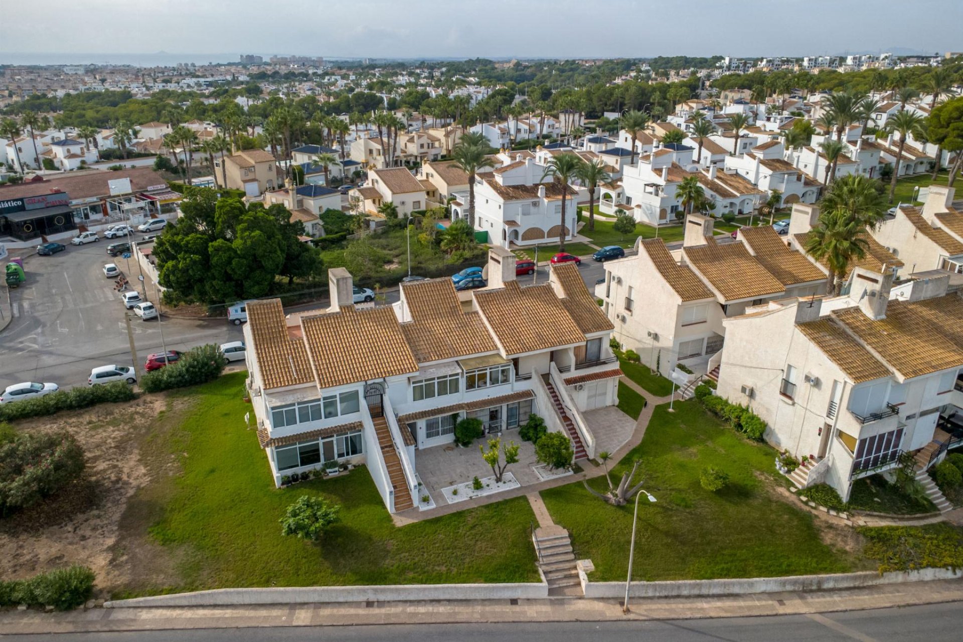 Wiederverkauf - Bungalow -
Orihuela Costa - Villamartín