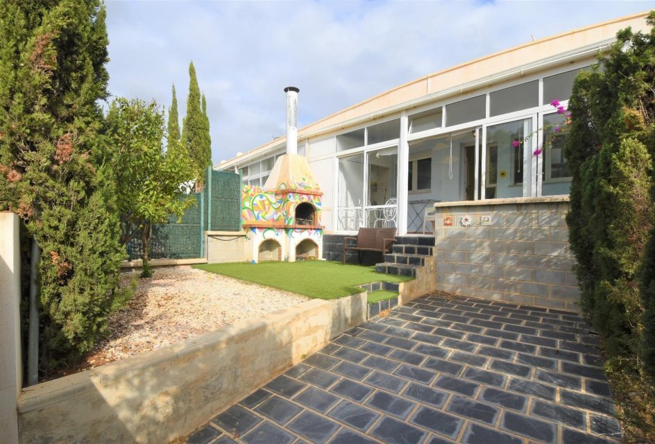 Wiederverkauf - Bungalow -
Pilar de la Horadada - Mil Palmeras