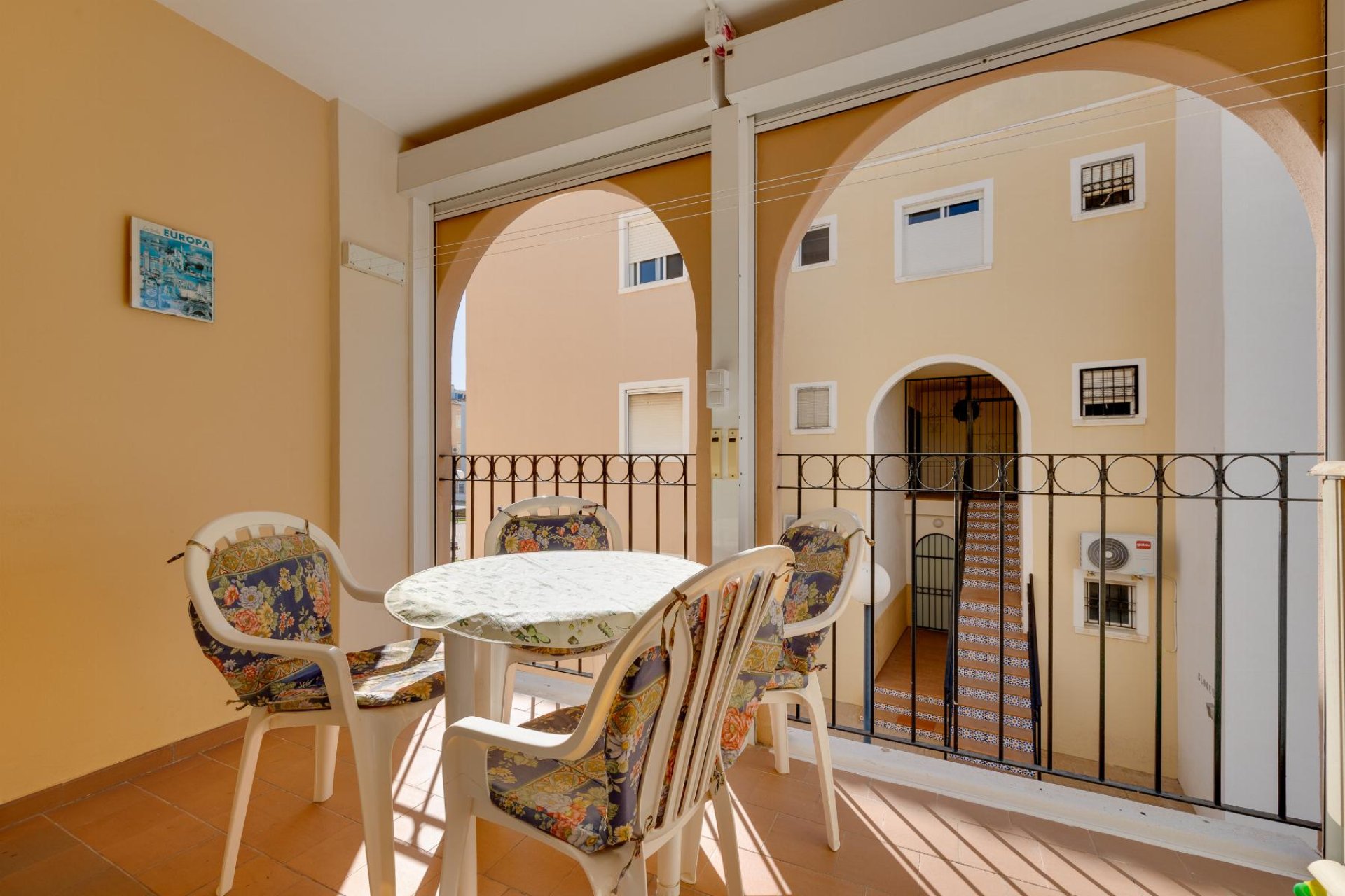 Wiederverkauf - Bungalow -
Torrevieja - Playa de los Naufragos