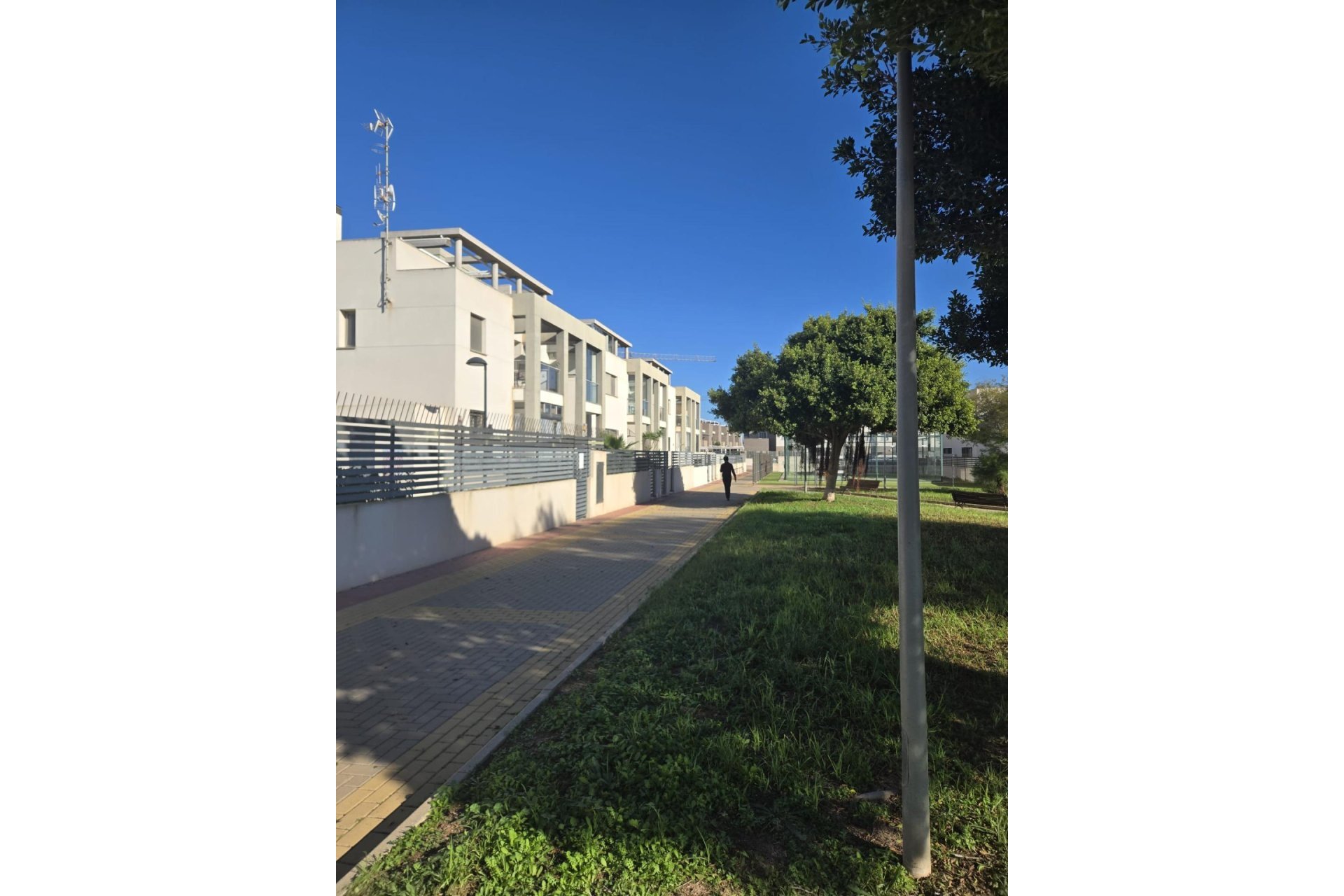 Wiederverkauf - Bungalow -
Torrevieja - Playa del Cura