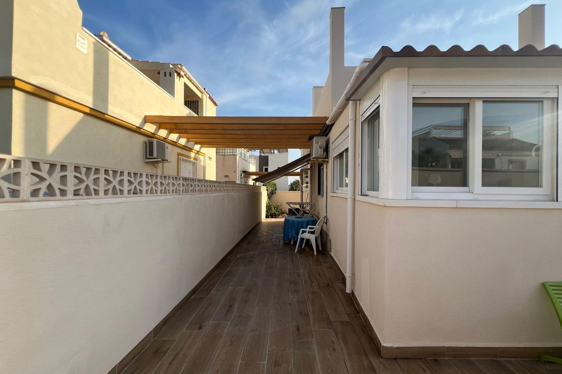 Wiederverkauf - Bungalow -
Torrevieja - Sector 25