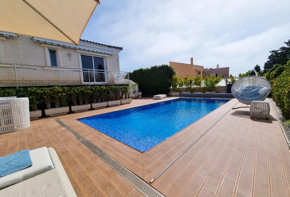 Wiederverkauf - - CHALET -
Torrevieja - La Mata