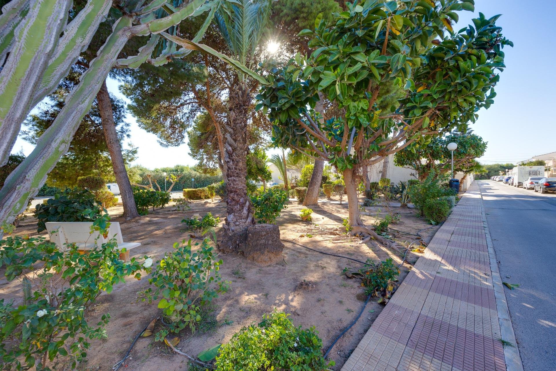 Wiederverkauf - Duplex -
Torrevieja - Paraje natural