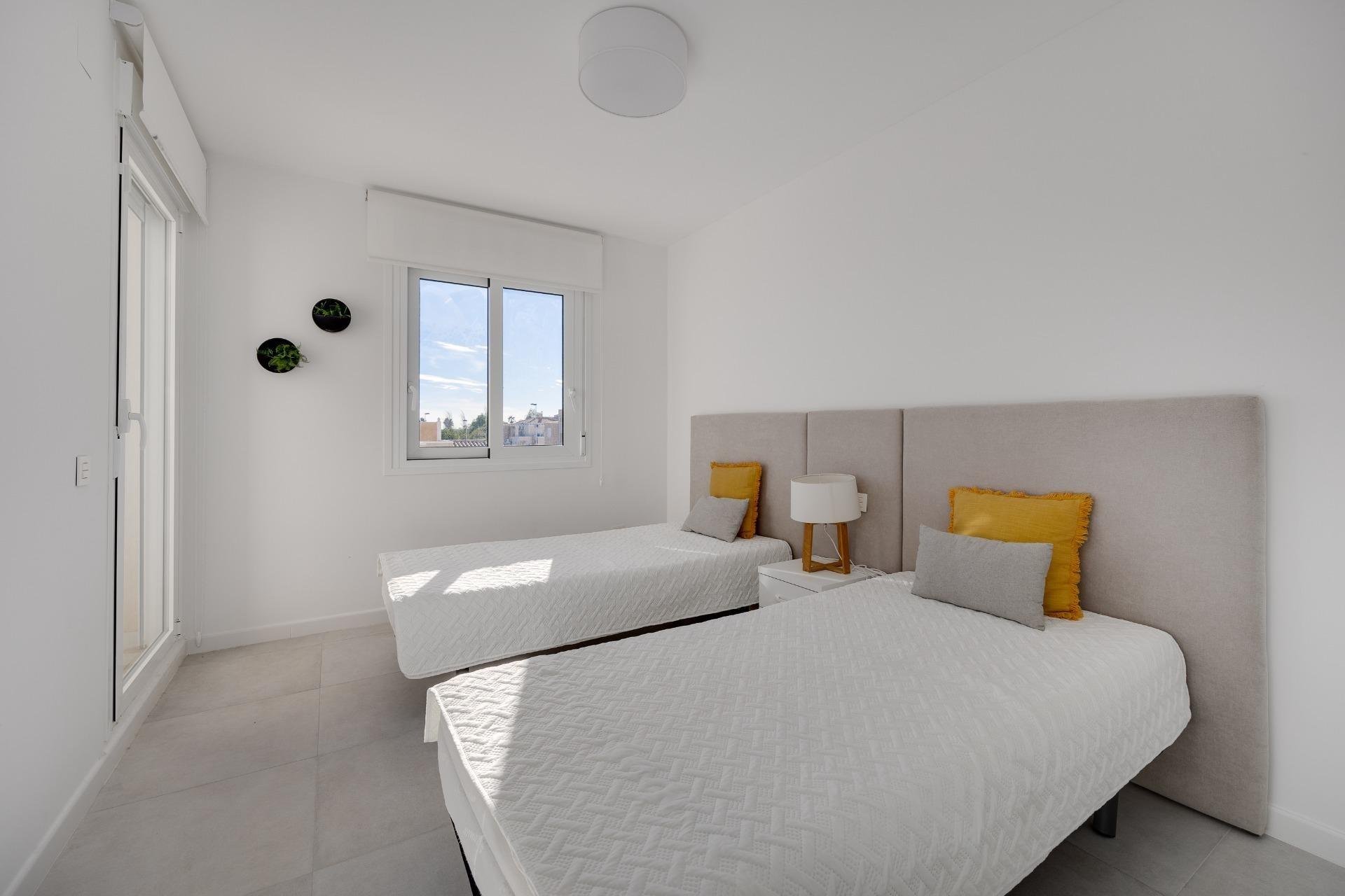 Wiederverkauf - Duplex -
Torrevieja - Torreblanca