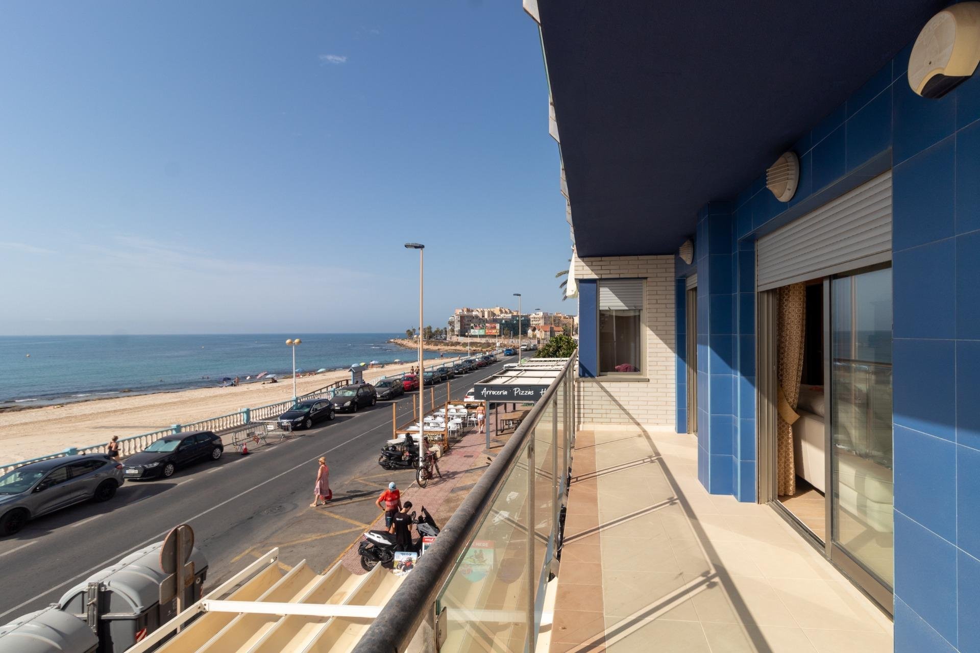 Wiederverkauf - Flat -
Torrevieja - Playa de los locos