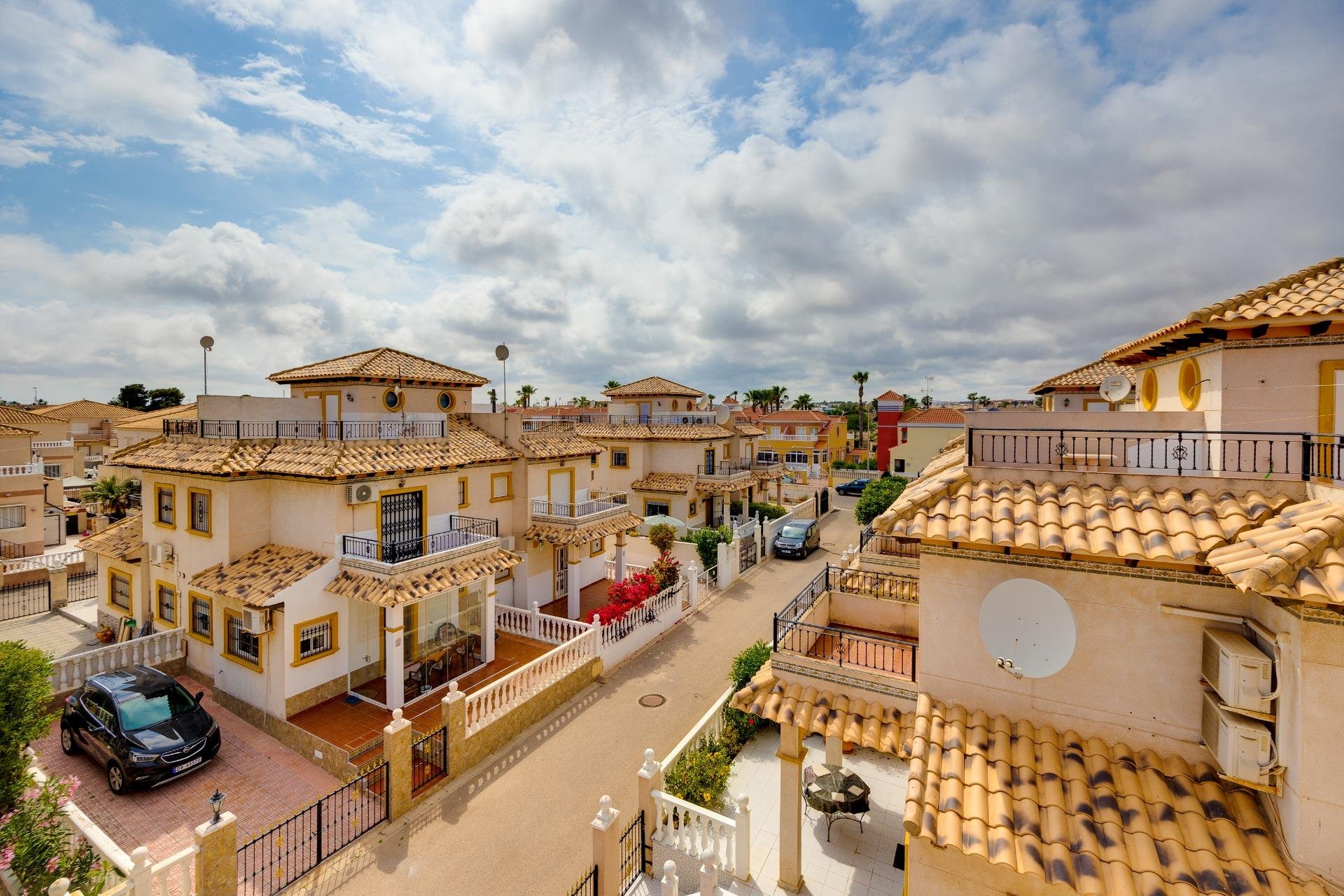 Wiederverkauf - Stadthaus -
Orihuela Costa - Cabo Roig
