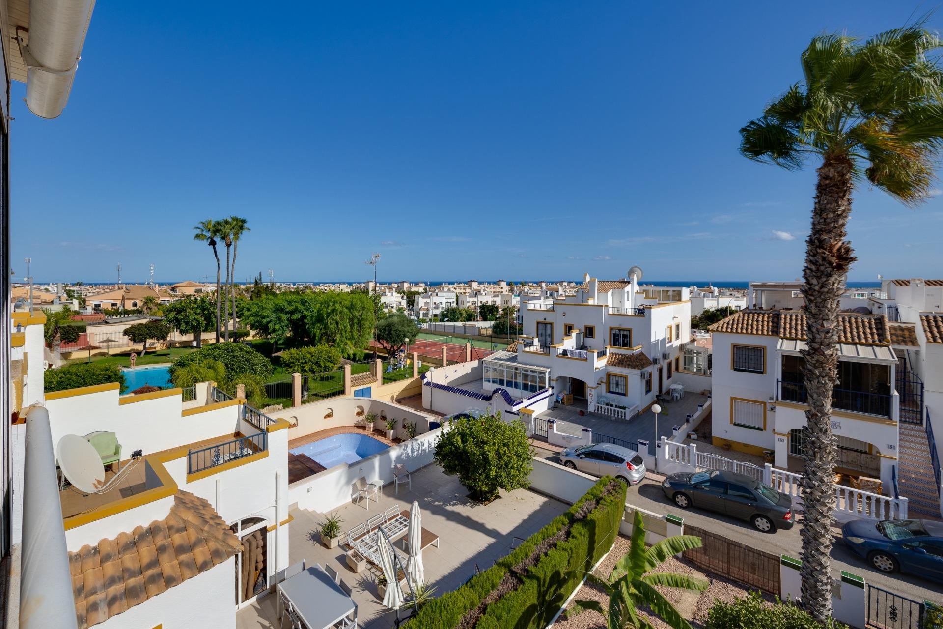 Wiederverkauf - Stadthaus -
Orihuela Costa - La Florida