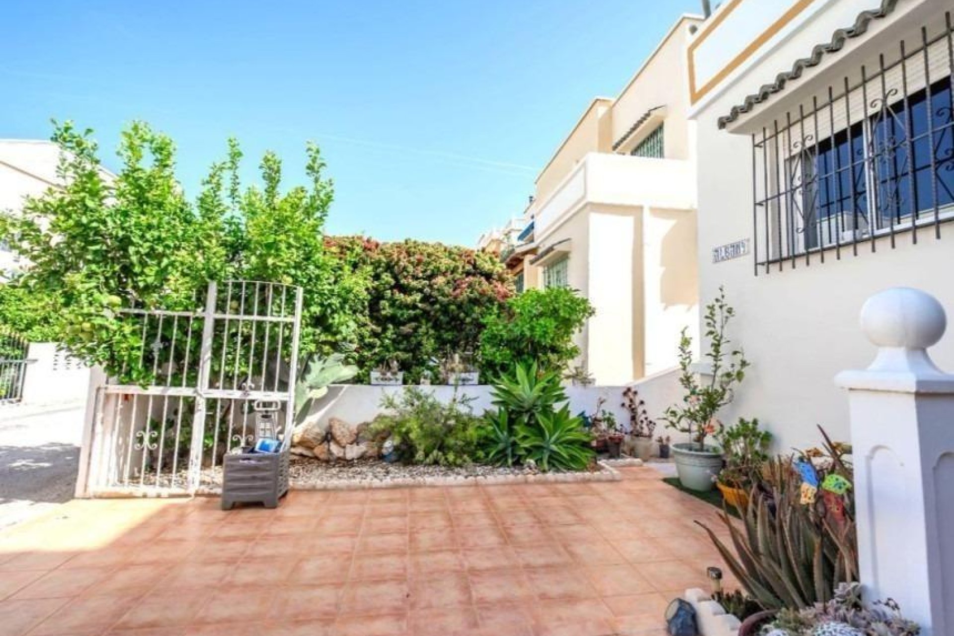Wiederverkauf - Stadthaus -
Orihuela Costa - La Florida