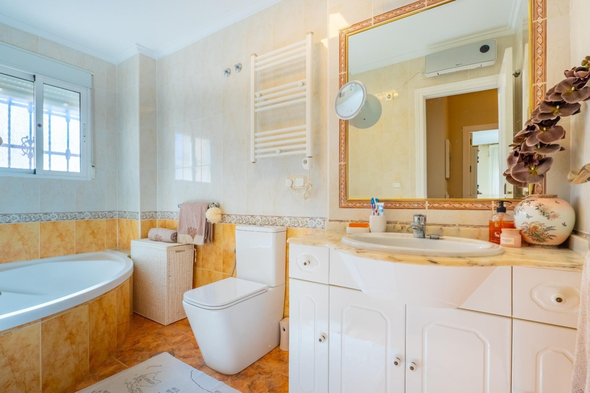 Wiederverkauf - Stadthaus -
Orihuela Costa - La Zenia