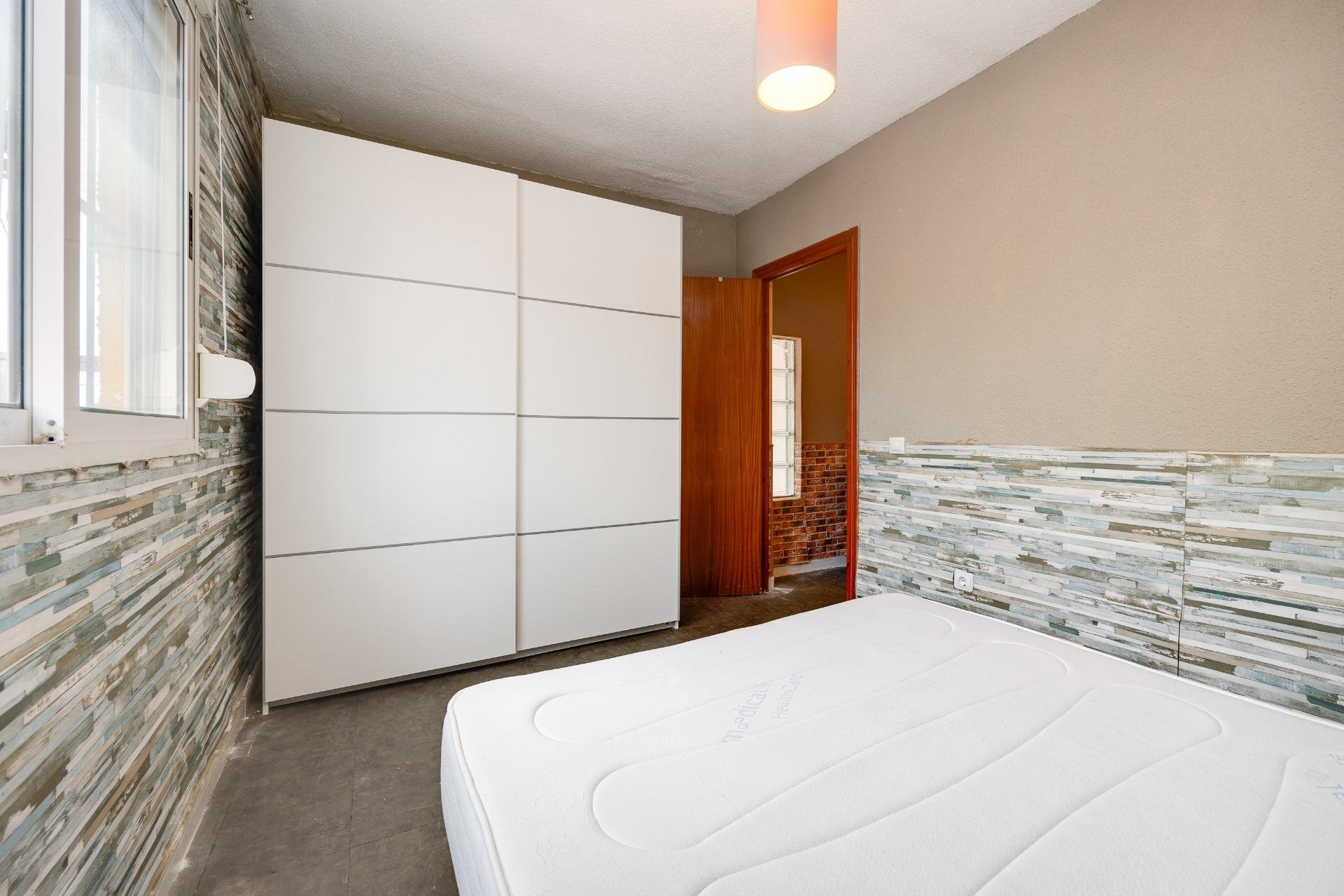 Wiederverkauf - Stadthaus -
Orihuela Costa - Montezenia