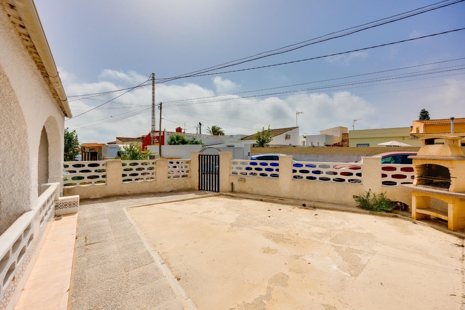 Wiederverkauf - Stadthaus -
Orihuela Costa - Montezenia