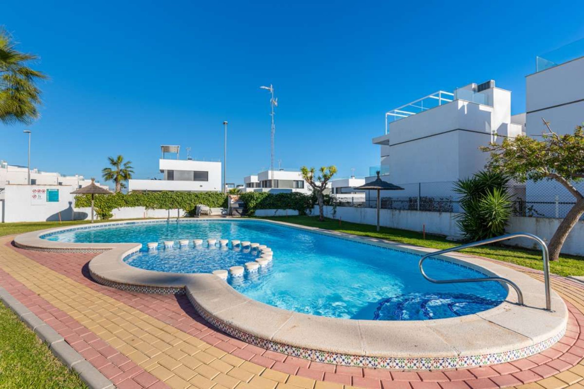 Wiederverkauf - Stadthaus -
Orihuela Costa - PAU 8