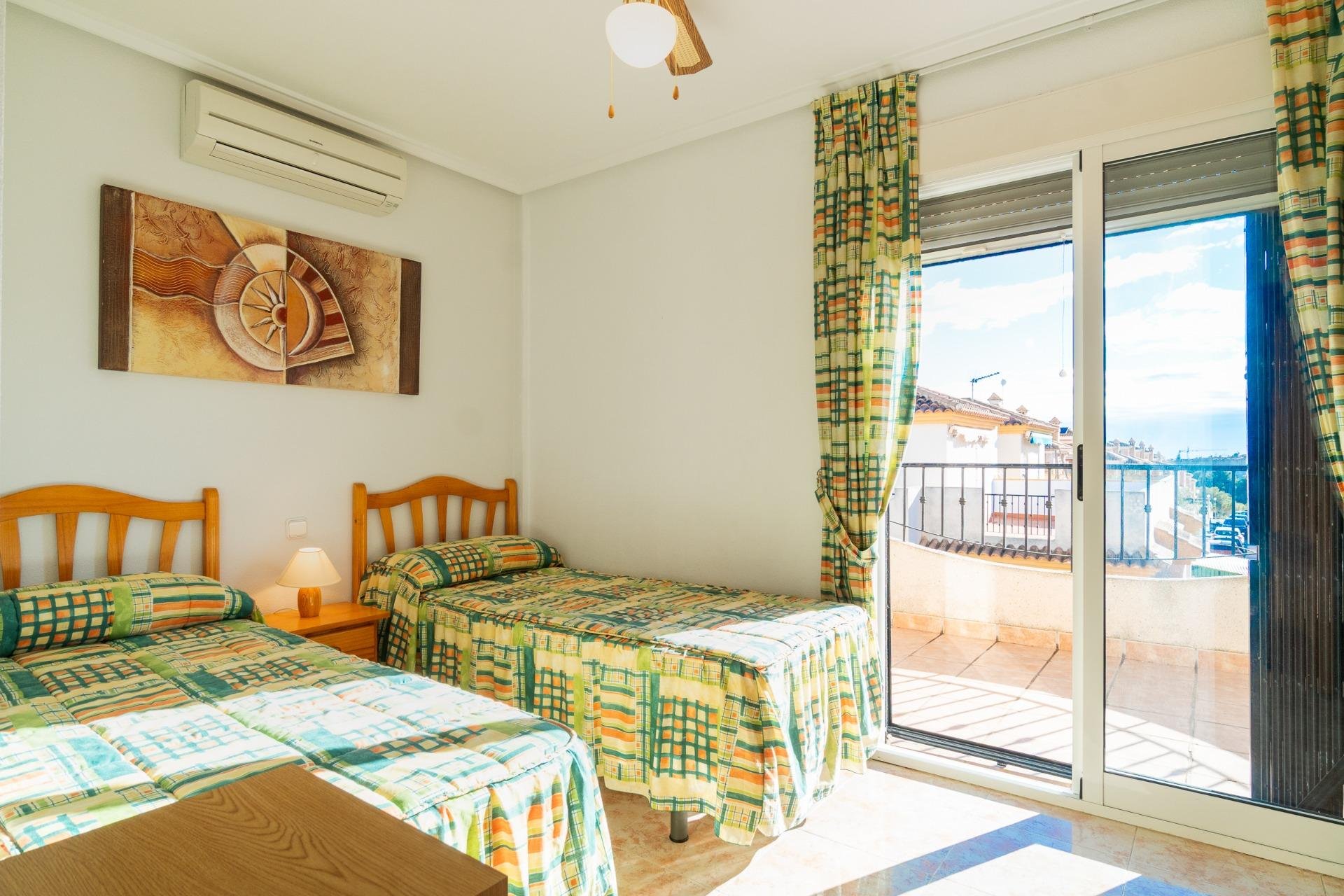 Wiederverkauf - Stadthaus -
Orihuela Costa - Playa Flamenca