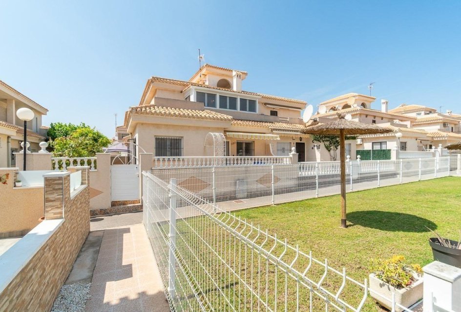 Wiederverkauf - Stadthaus -
Orihuela Costa - Playa Flamenca