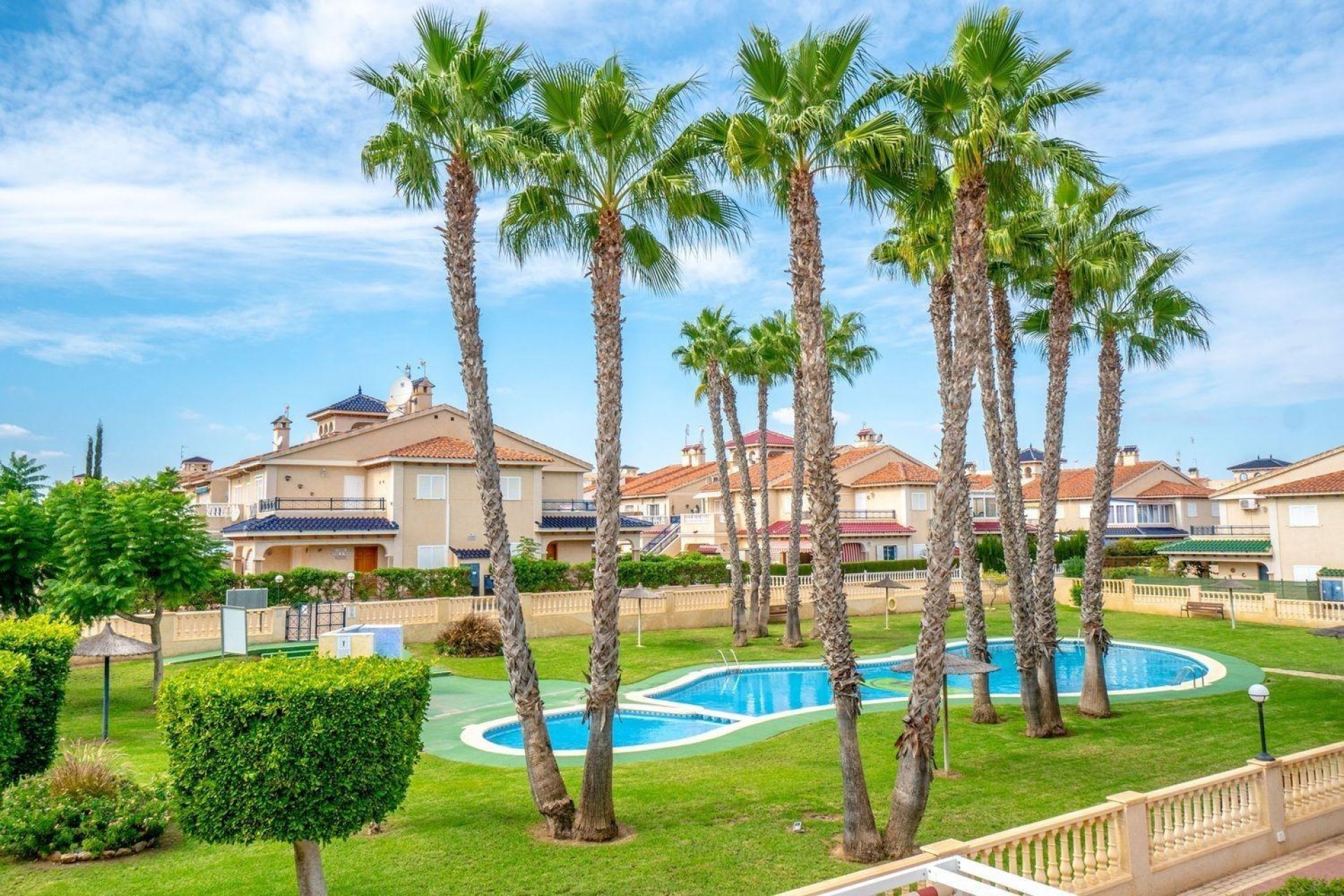 Wiederverkauf - Stadthaus -
Orihuela Costa - Punta Prima