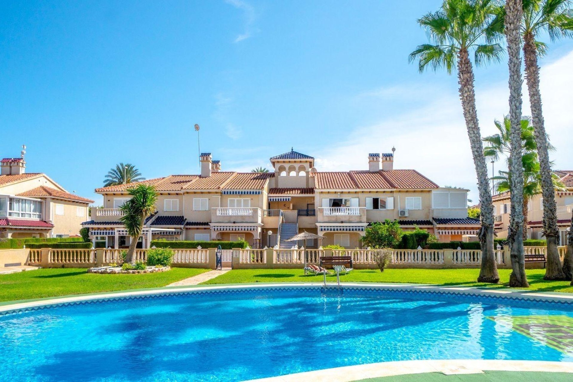 Wiederverkauf - Stadthaus -
Orihuela Costa - Punta Prima