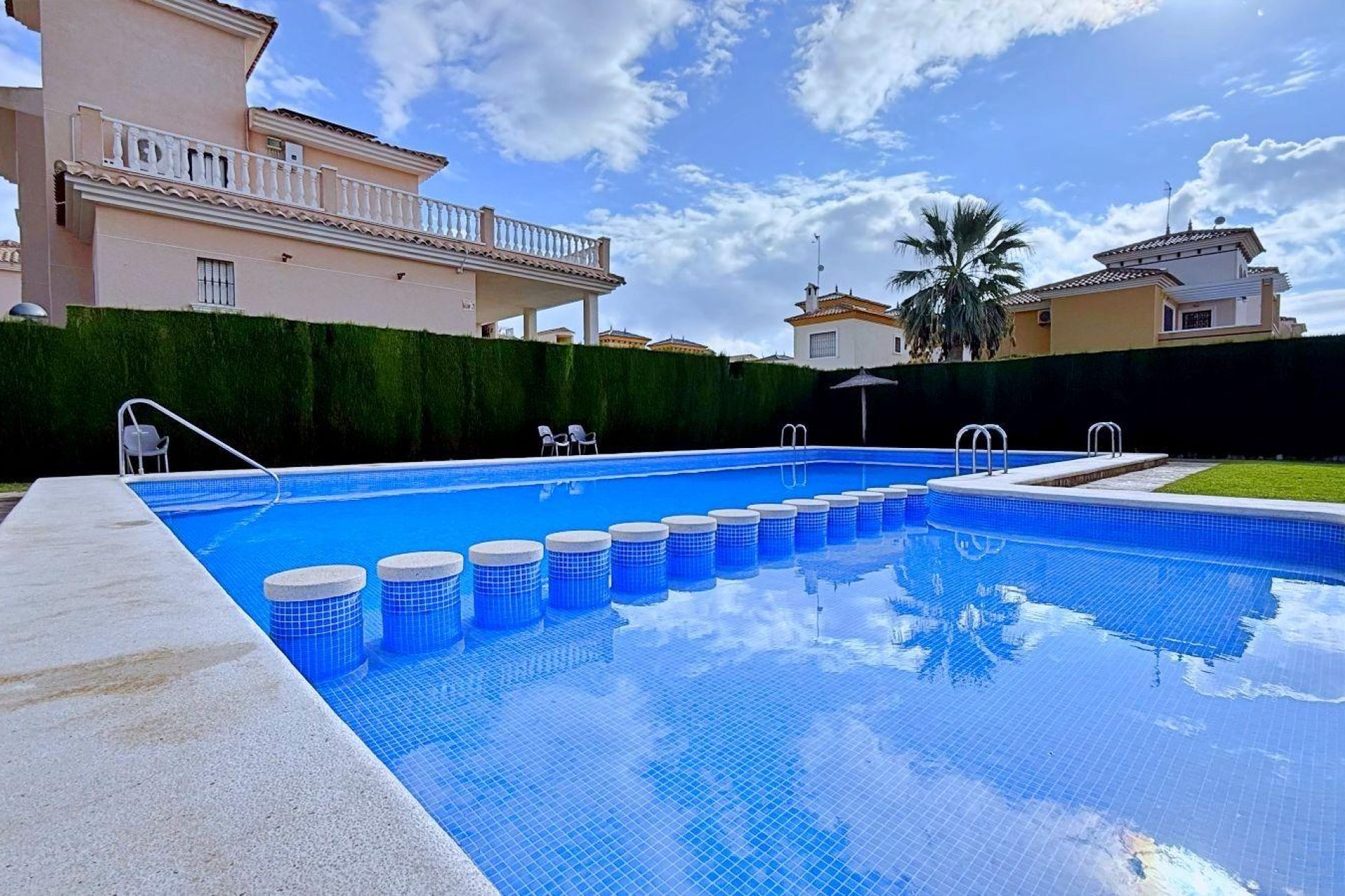 Wiederverkauf - Stadthaus -
Orihuela Costa - Urbanización Perla del Mar