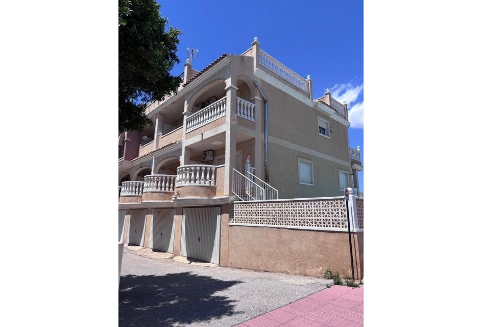 Wiederverkauf - Stadthaus -
Orihuela Costa - Villamartín-Las Filipinas