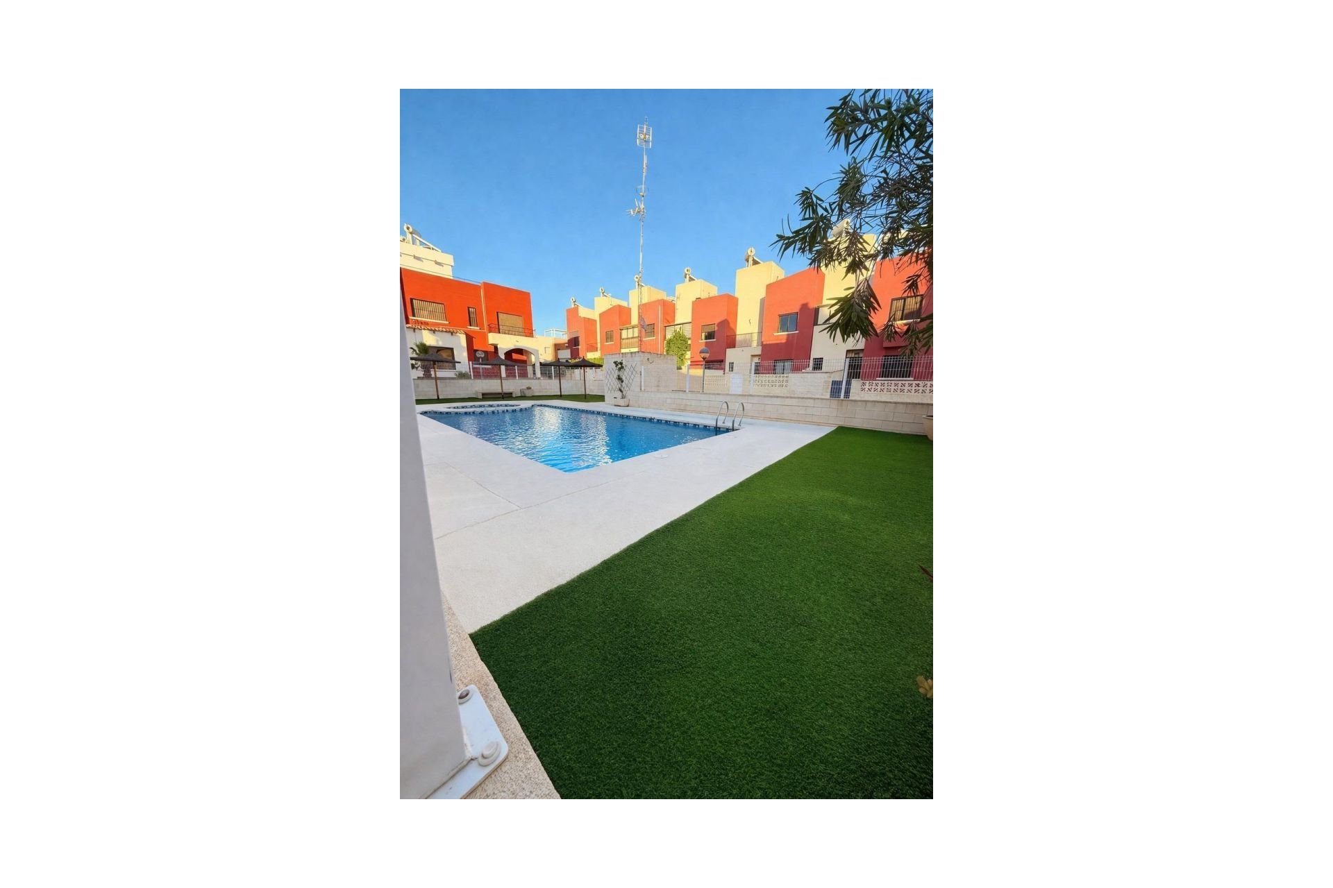 Wiederverkauf - Stadthaus -
Torrevieja - Aguas Nuevas