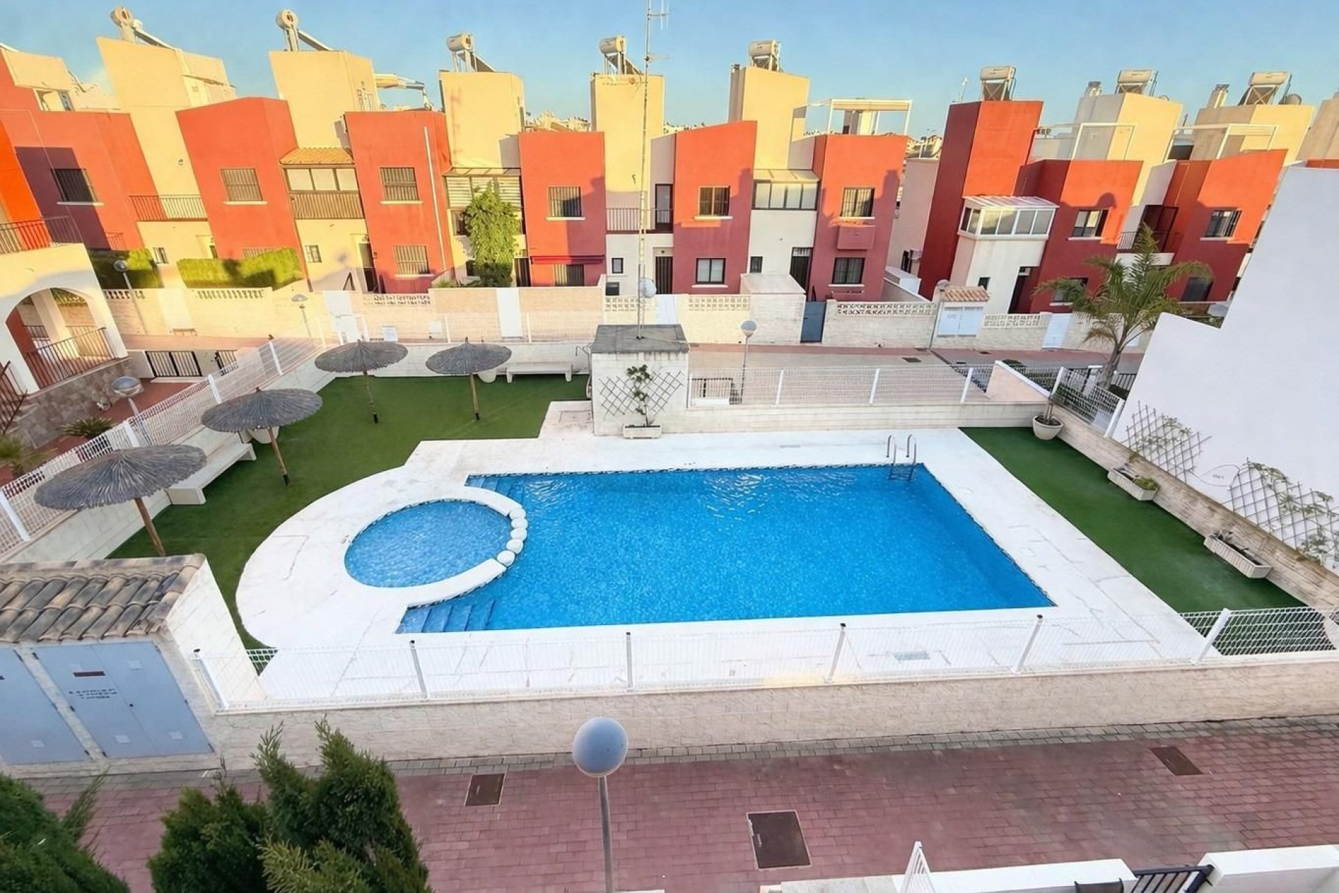 Wiederverkauf - Stadthaus -
Torrevieja - Aguas Nuevas