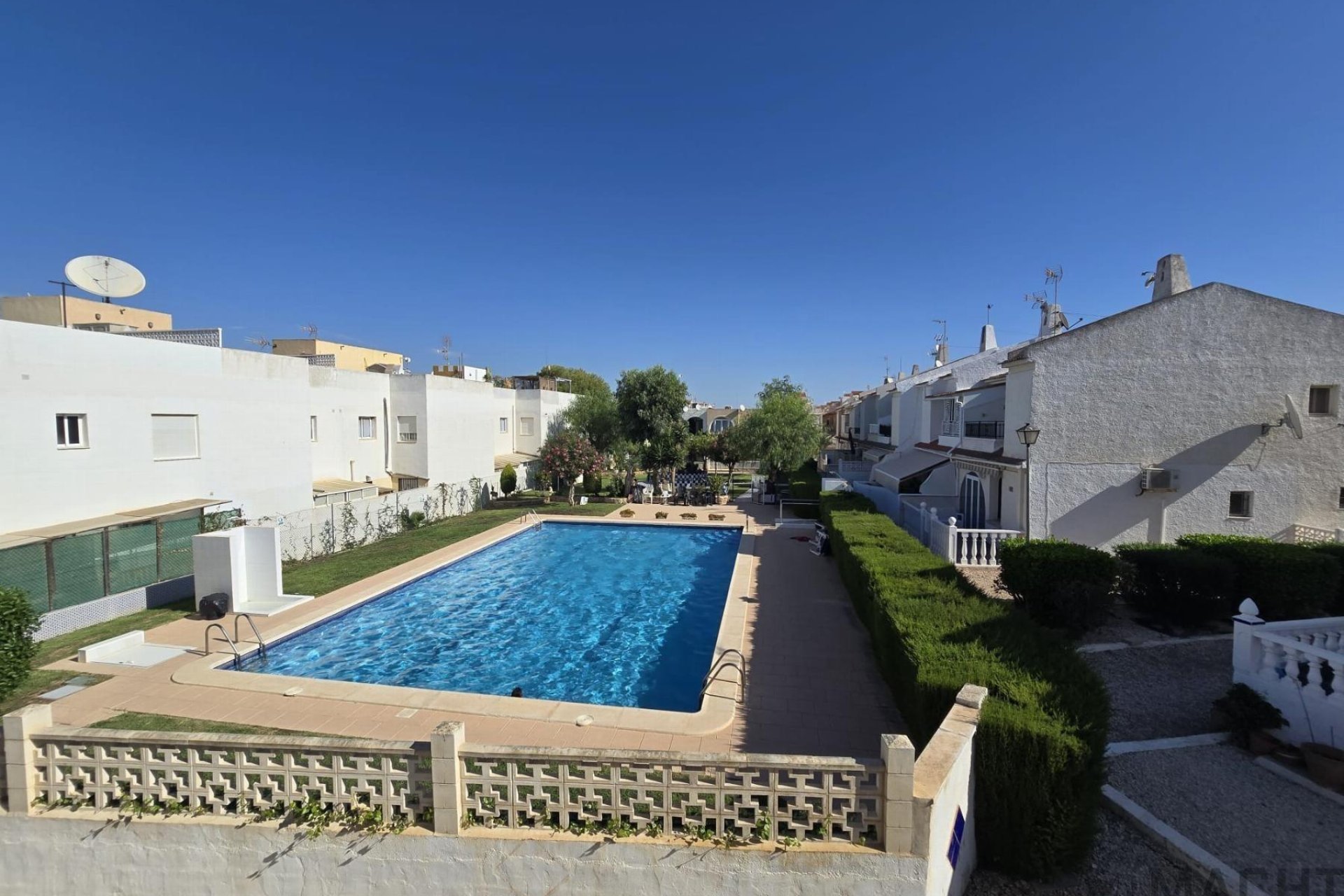 Wiederverkauf - Stadthaus -
Torrevieja - El chaparral