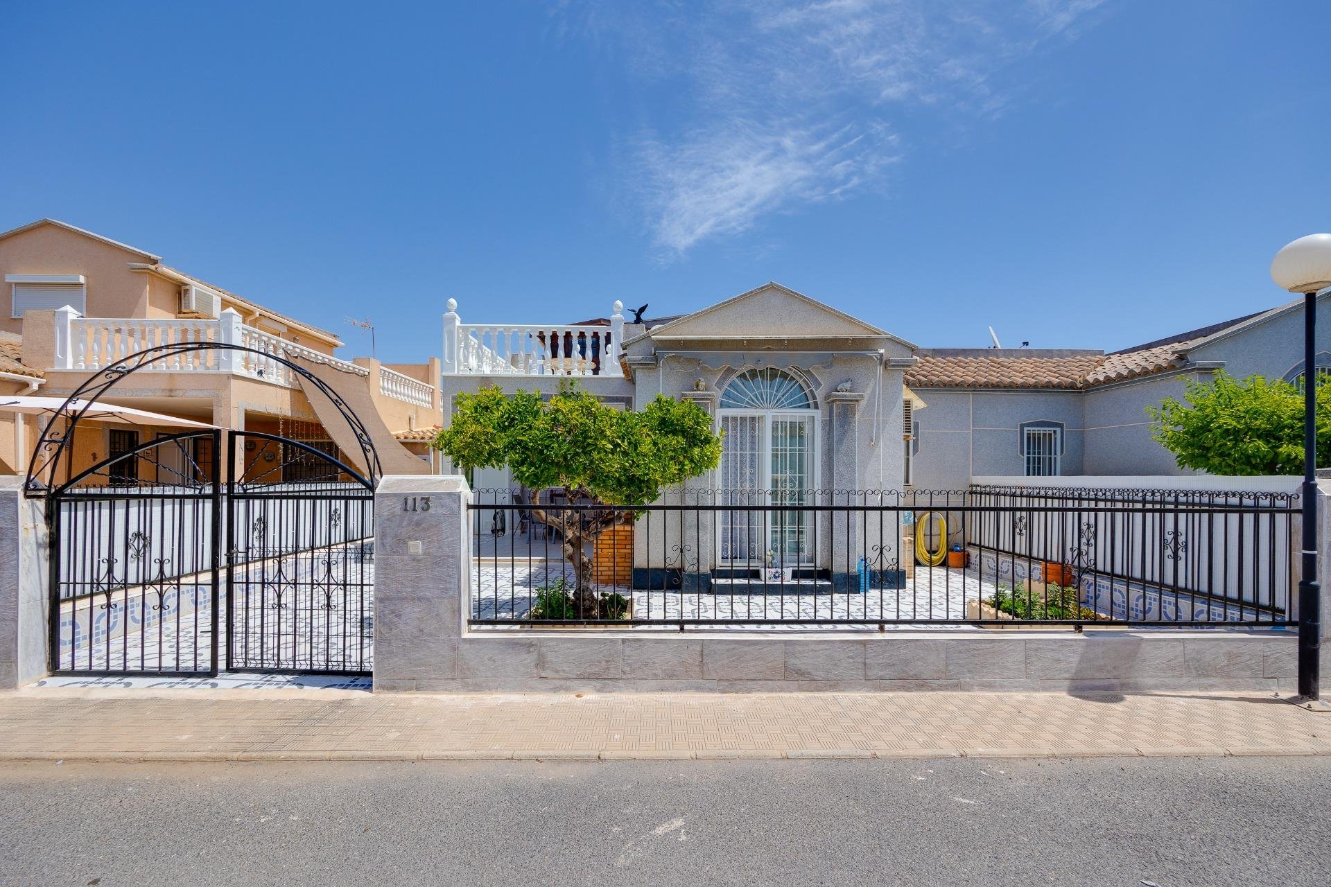 Wiederverkauf - Stadthaus -
Torrevieja - La Siesta - El Salado - Torreta