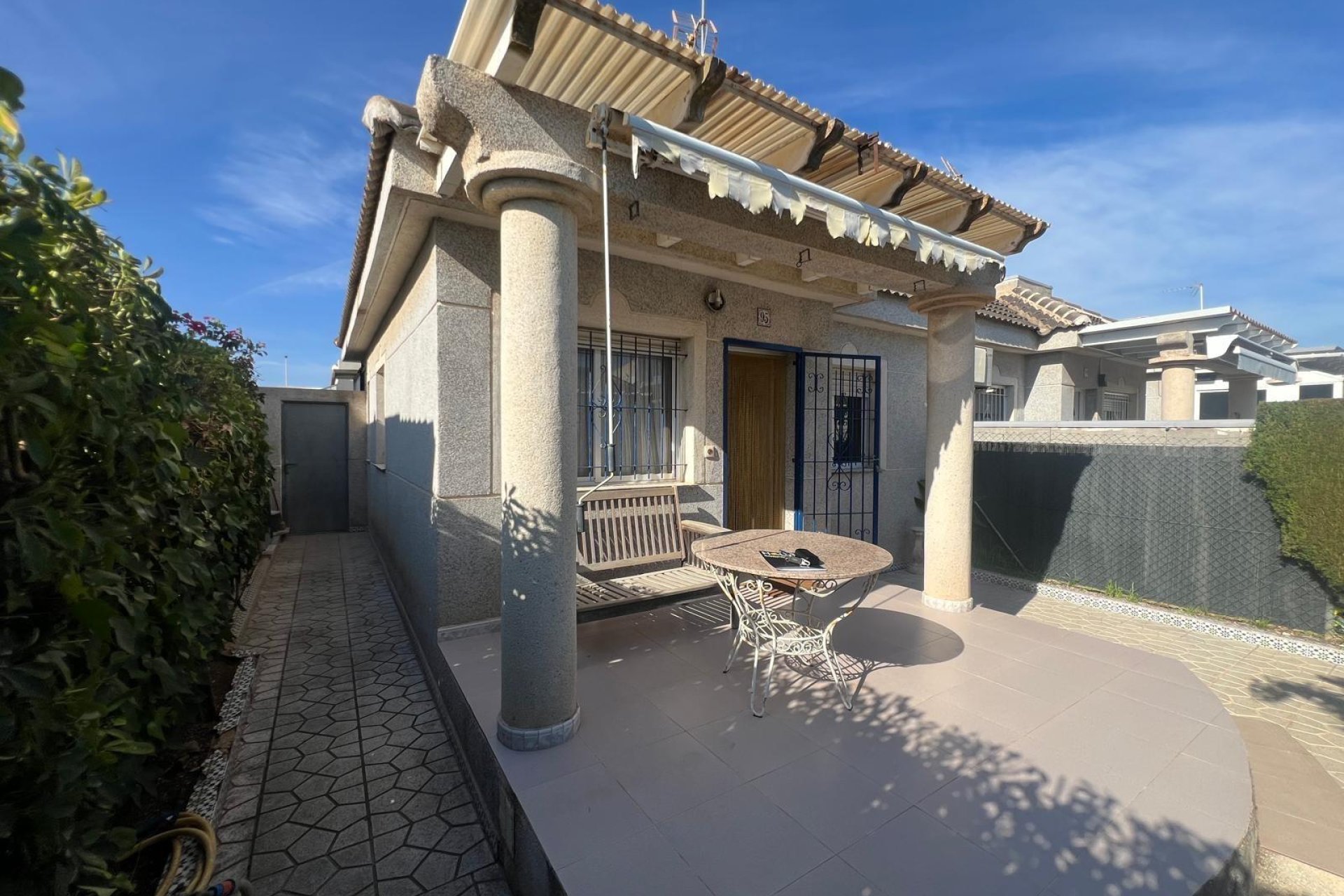 Wiederverkauf - Stadthaus -
Torrevieja - La siesta