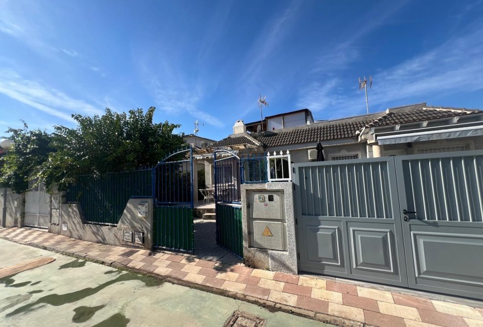 Wiederverkauf - Stadthaus -
Torrevieja - La siesta