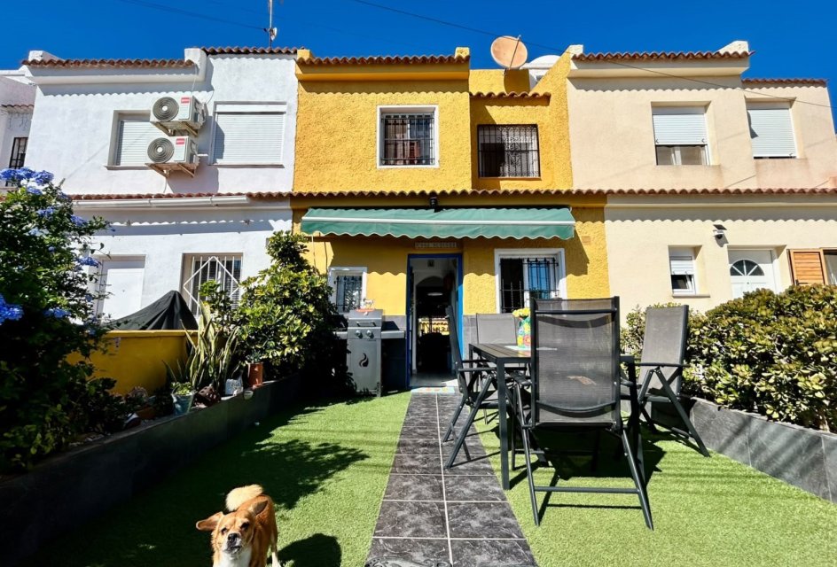 Wiederverkauf - Stadthaus -
Torrevieja - La siesta