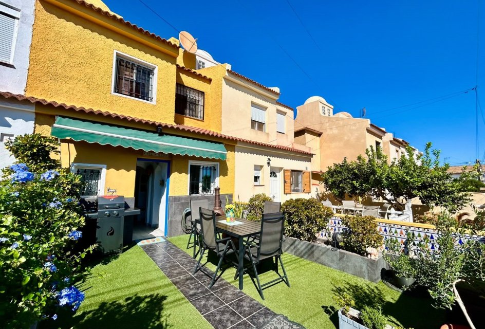 Wiederverkauf - Stadthaus -
Torrevieja - La siesta