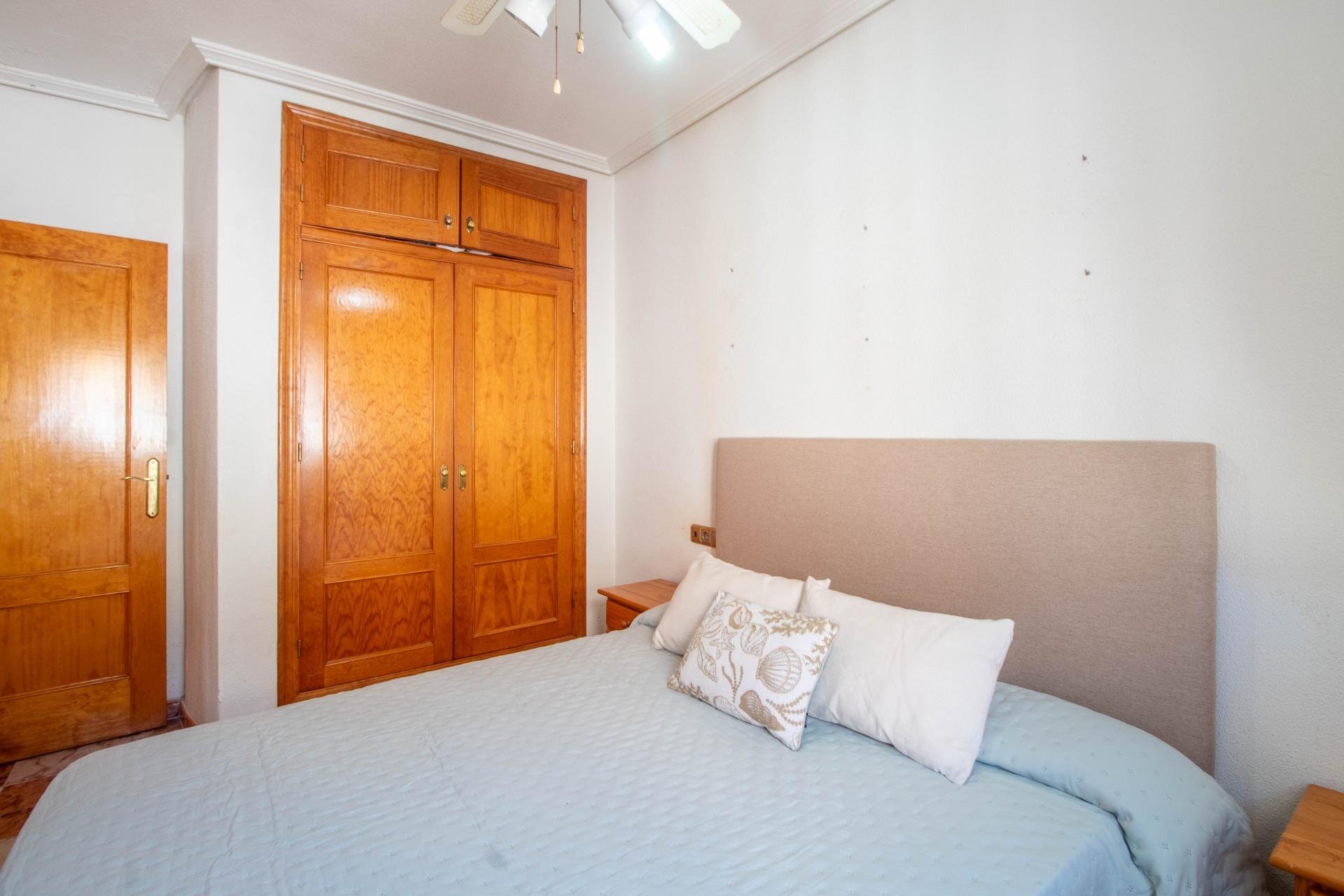 Wiederverkauf - Terraced house -
Orihuela Costa - La Zenia