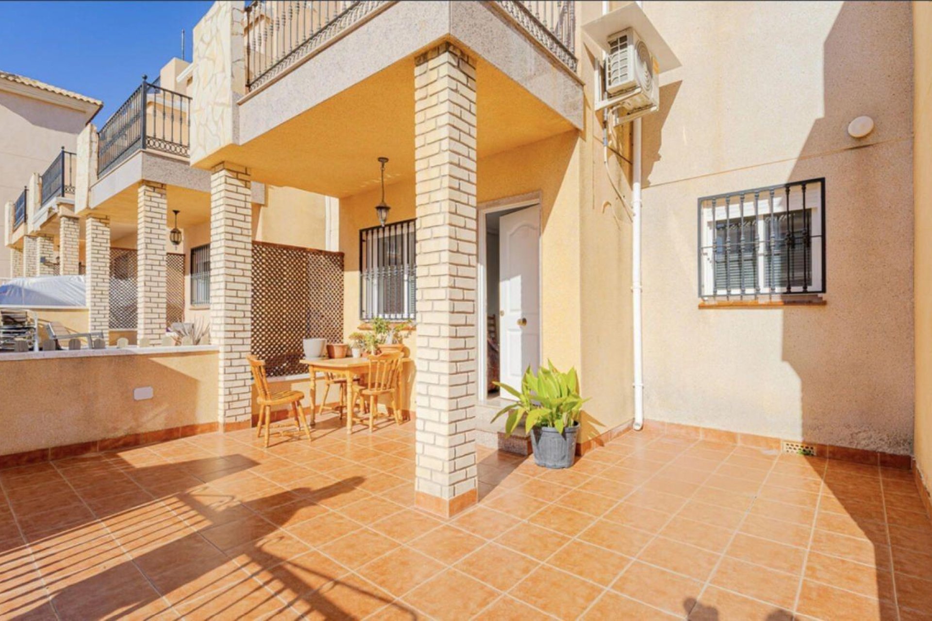 Wiederverkauf - Terraced house -
Orihuela Costa - Los Altos