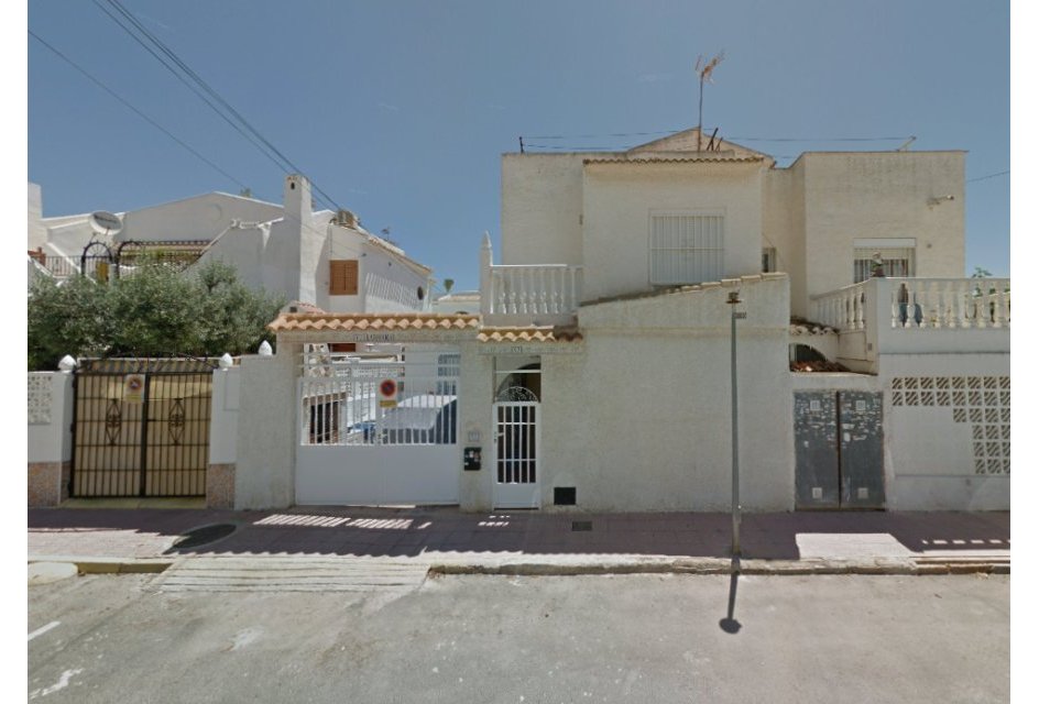 Wiederverkauf - - TOWNHOUSE -
Torrevieja