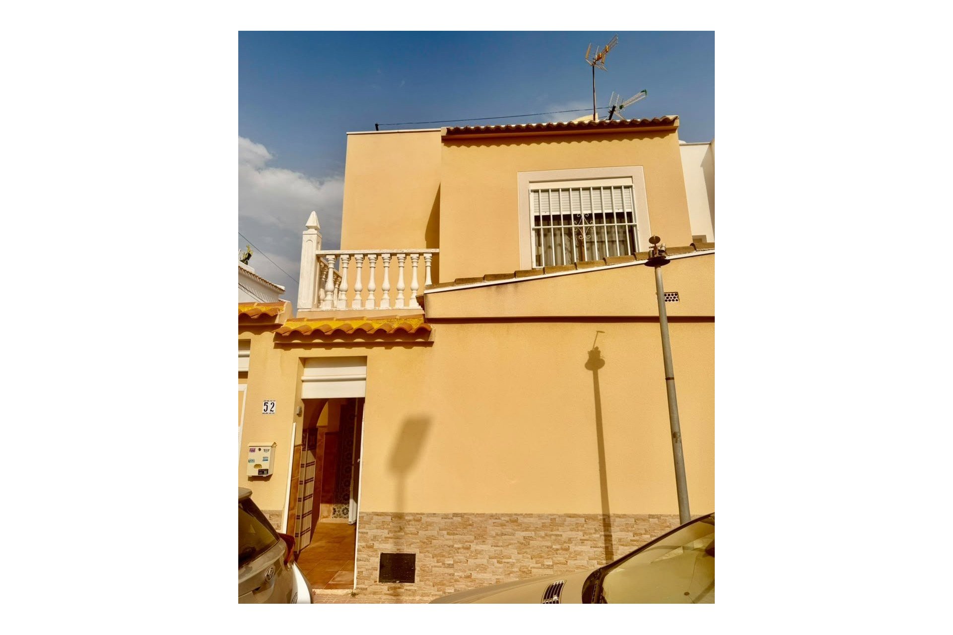 Wiederverkauf - - TOWNHOUSE -
Torrevieja