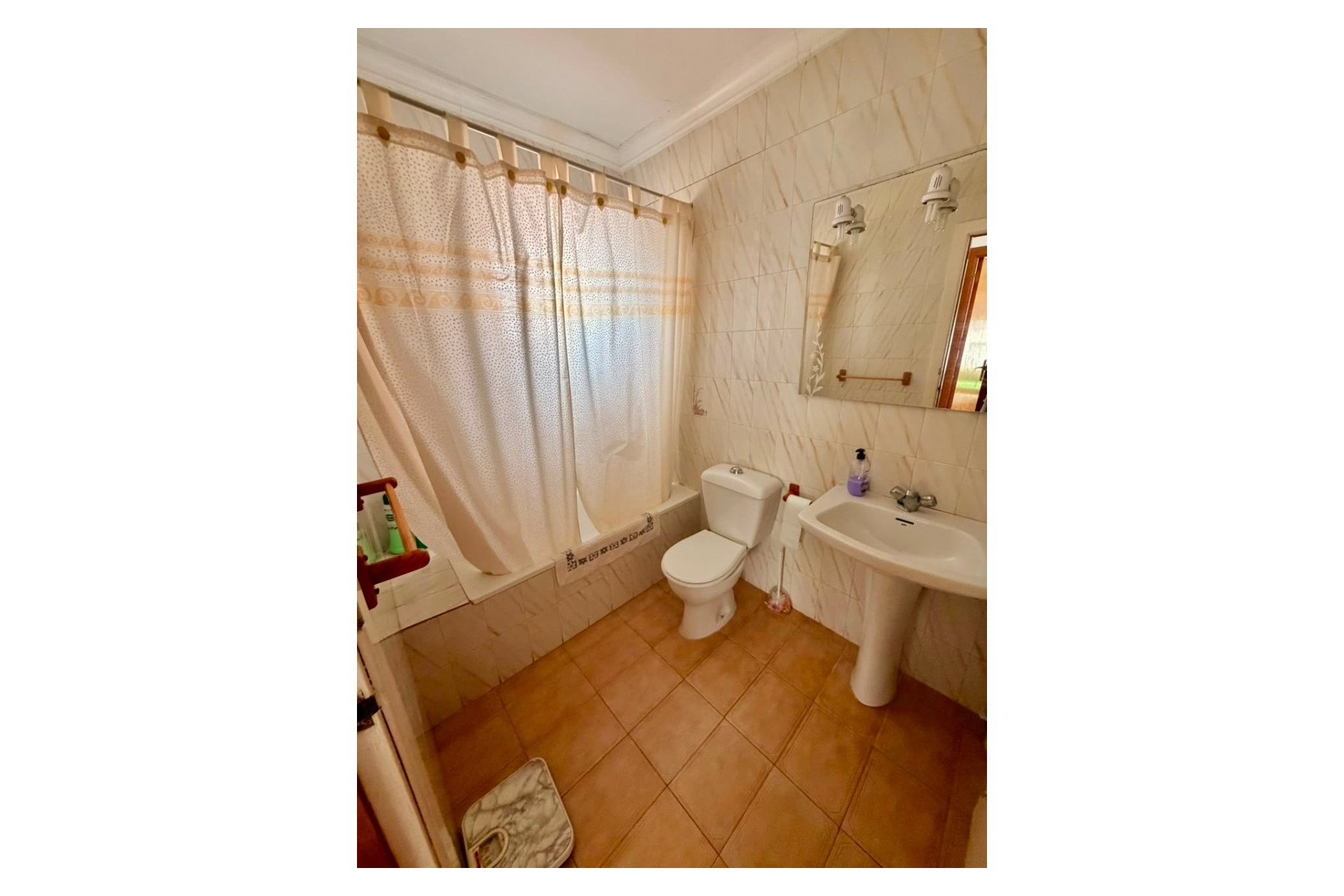 Wiederverkauf - - TOWNHOUSE -
Torrevieja
