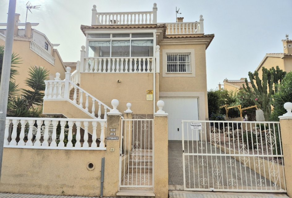 Wiederverkauf - Villa -
Los Altos - Costa Blanca