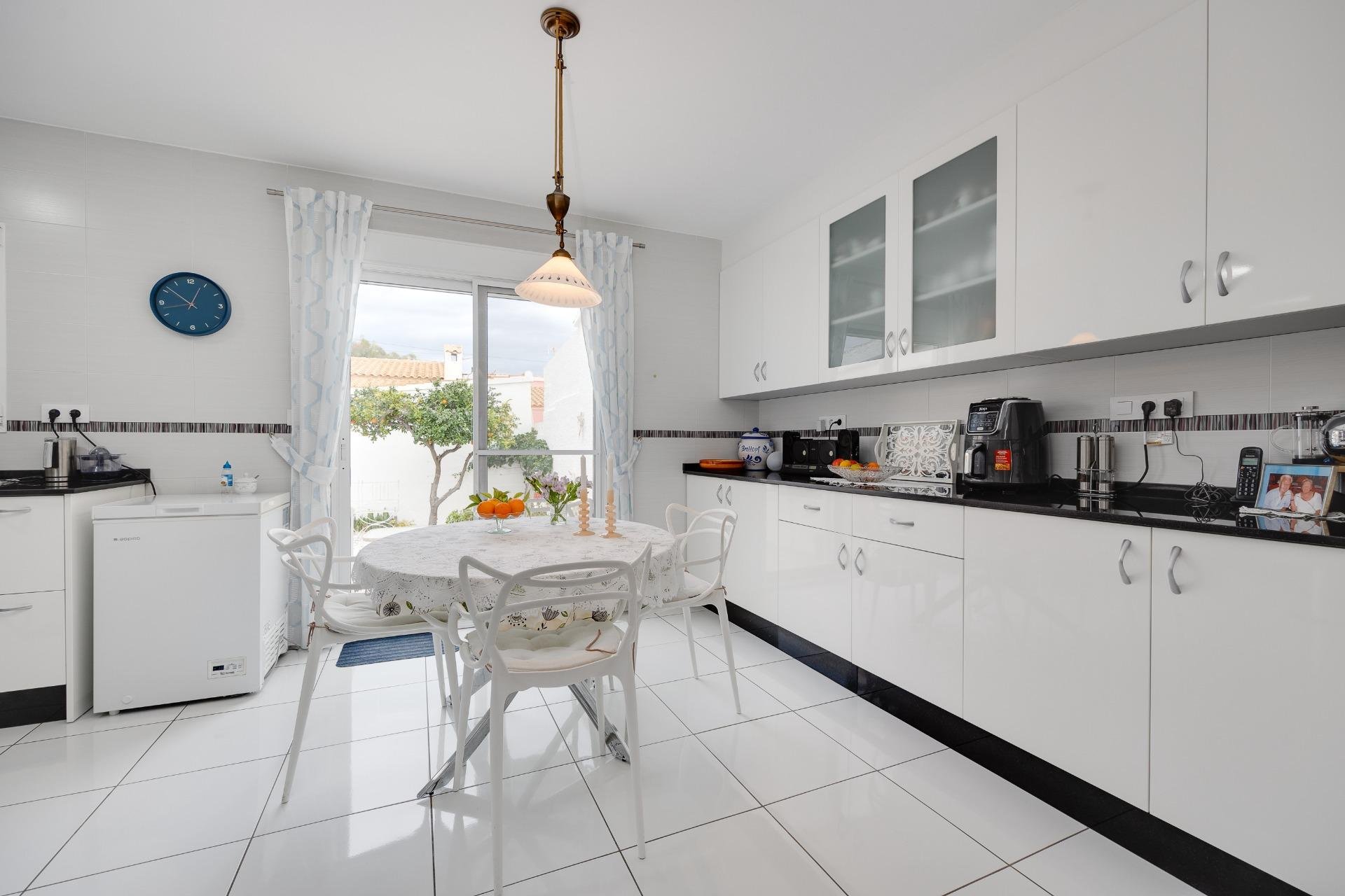 Wiederverkauf - Villa -
Orihuela Costa - Cabo Roig