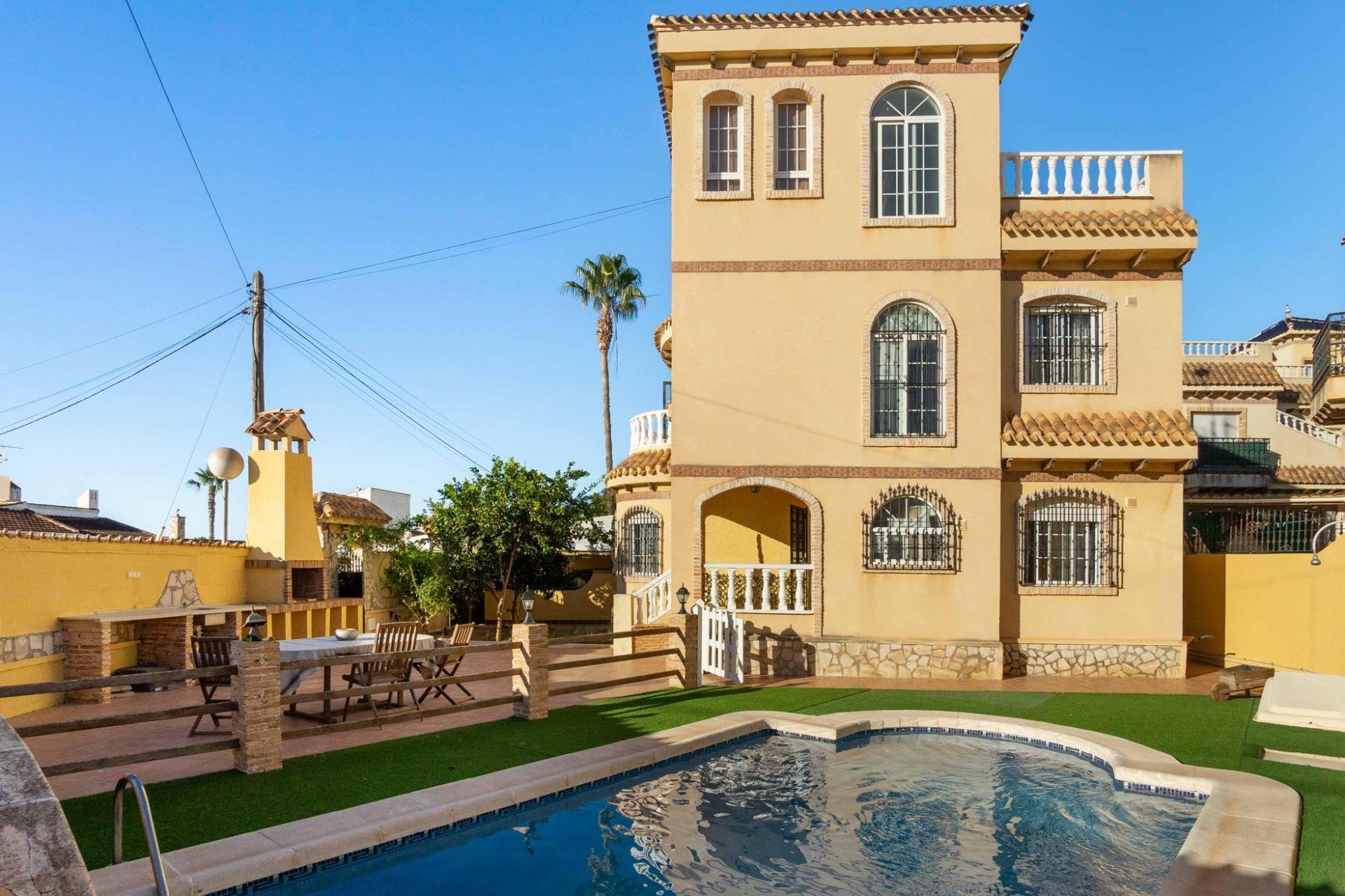 Wiederverkauf - Villa -
Orihuela Costa - La Florida