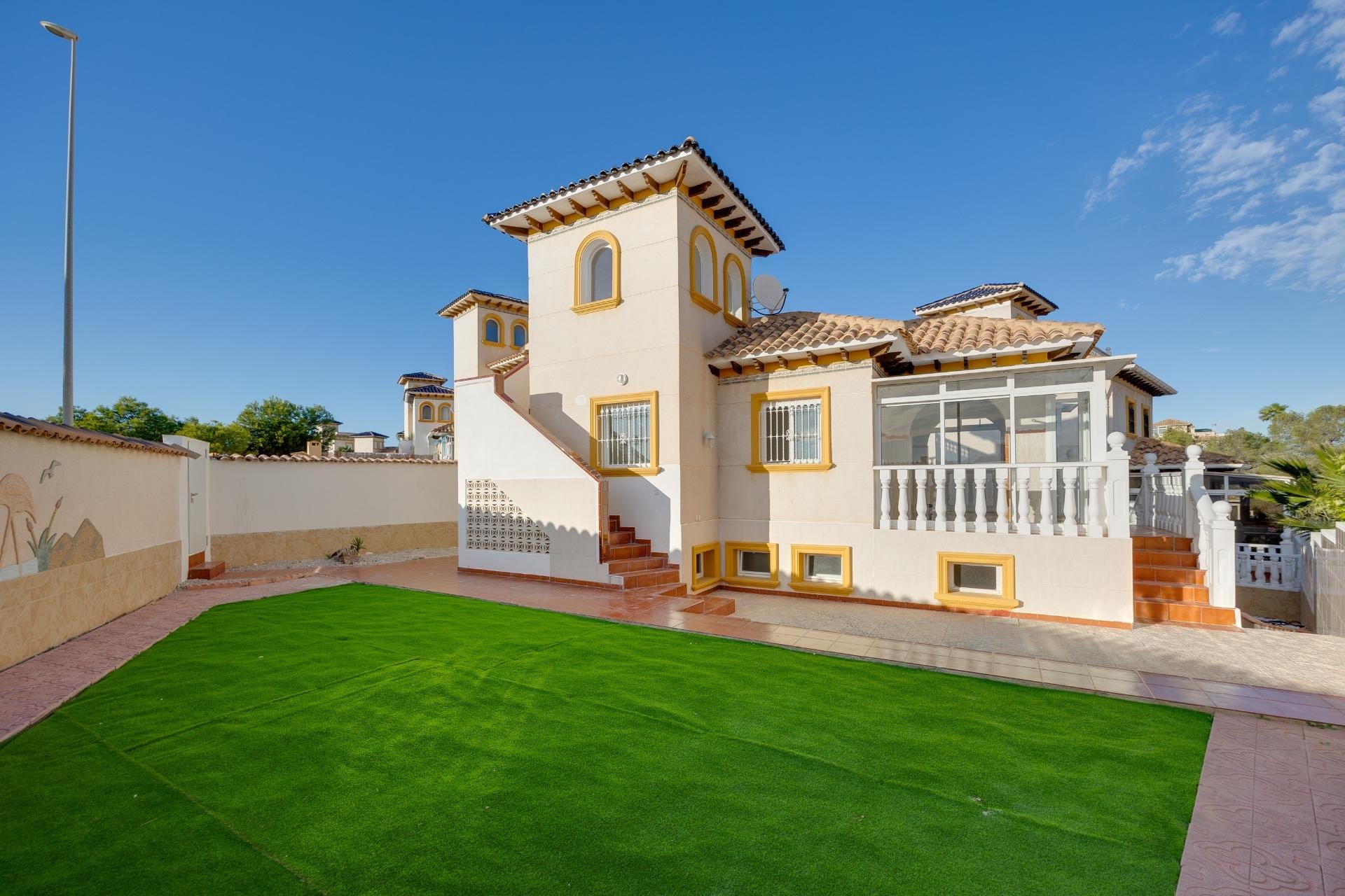 Wiederverkauf - Villa -
Orihuela Costa - La Zenia