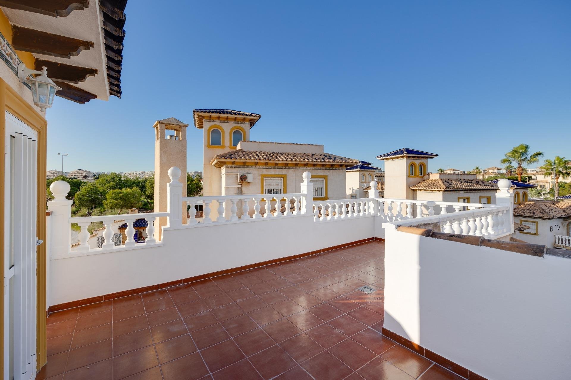 Wiederverkauf - Villa -
Orihuela Costa - La Zenia