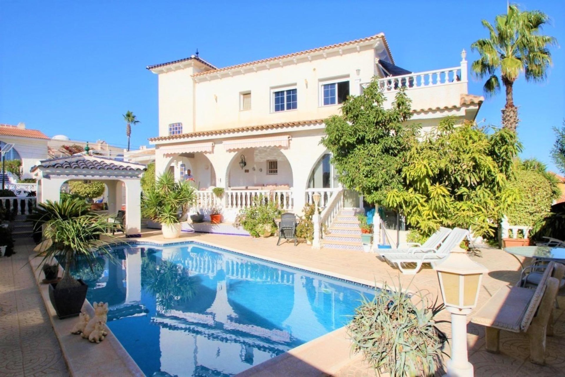 Wiederverkauf - Villa -
Orihuela Costa - Lomas de Cabo Roig-Los Dolses