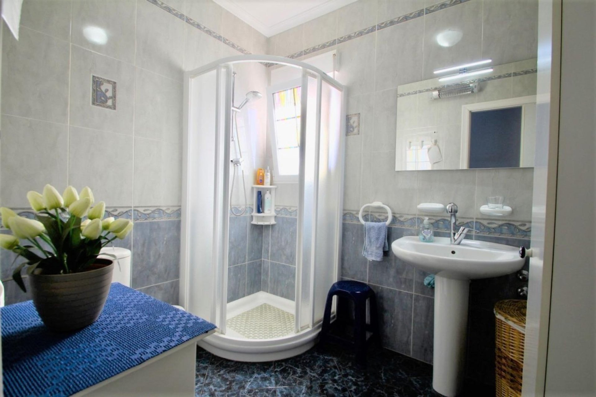 Wiederverkauf - Villa -
Orihuela Costa - Lomas de Cabo Roig-Los Dolses