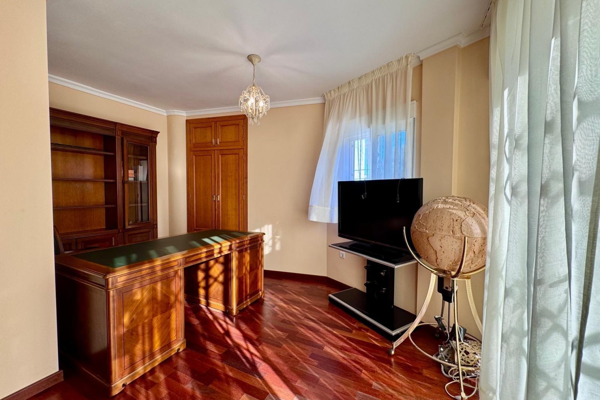 Wiederverkauf - Villa -
Orihuela Costa - Lomas de Cabo Roig