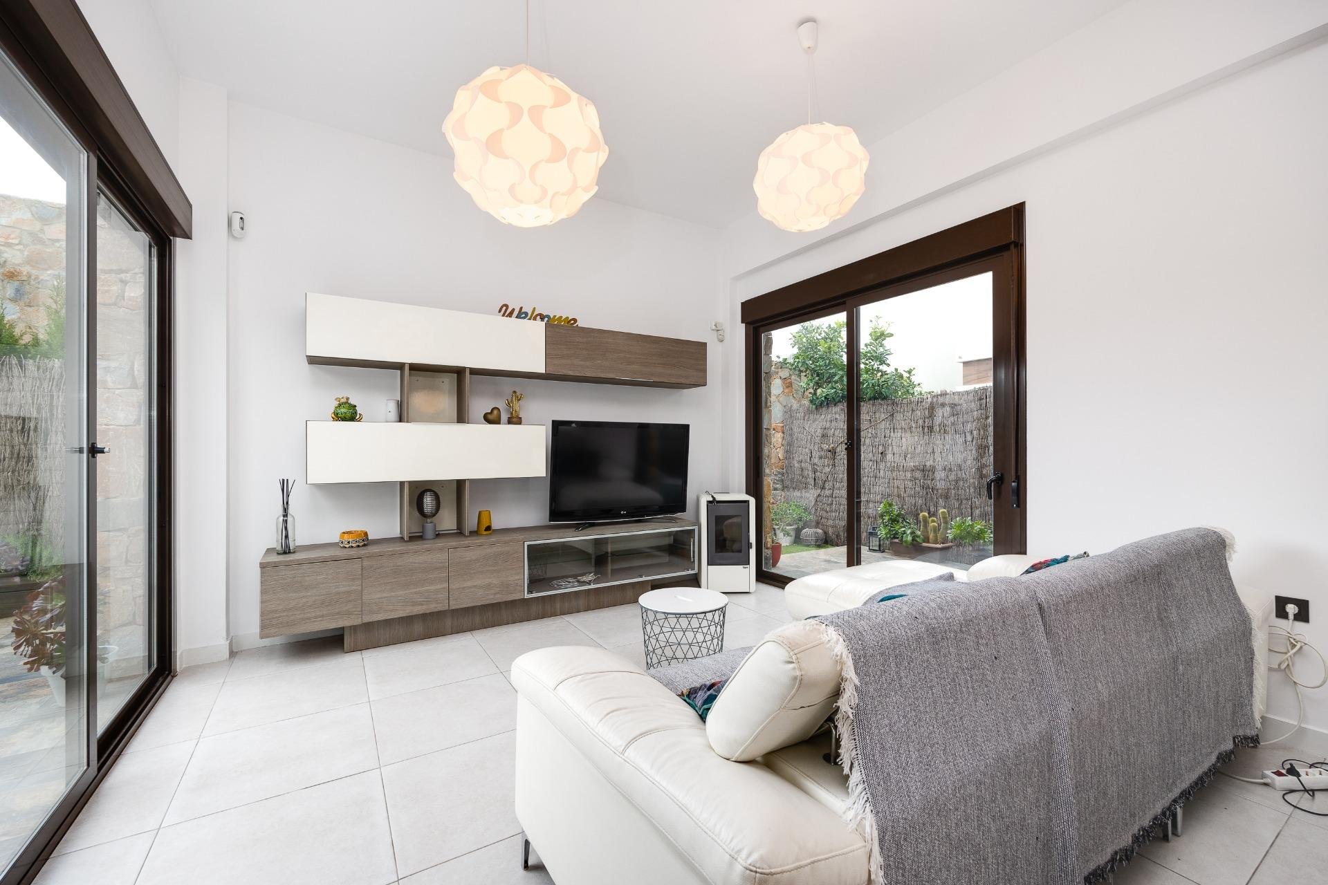 Wiederverkauf - Villa -
Orihuela Costa - Lomas de Cabo Roig