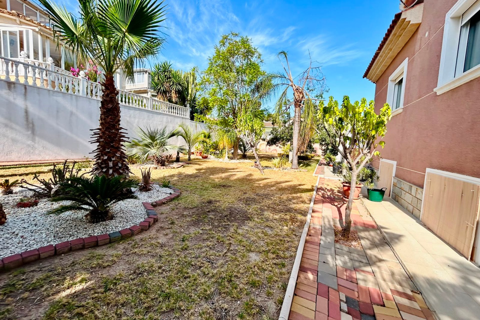 Wiederverkauf - - VILLA -
Orihuela Costa - Los Balcones