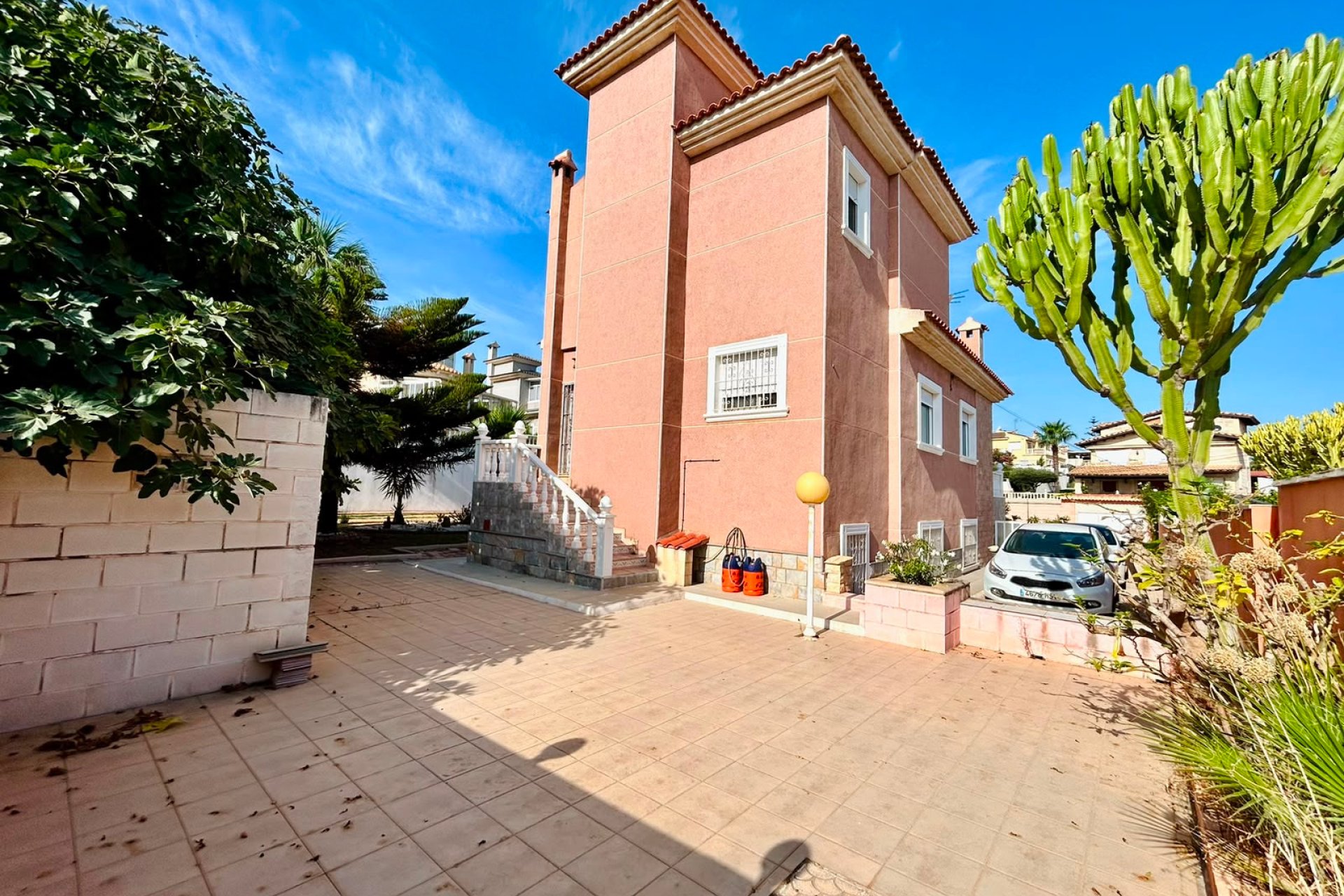 Wiederverkauf - - VILLA -
Orihuela Costa - Los Balcones