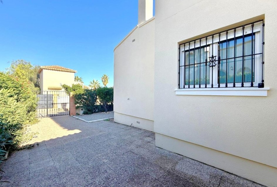 Wiederverkauf - Villa -
Orihuela Costa - Los Dolses